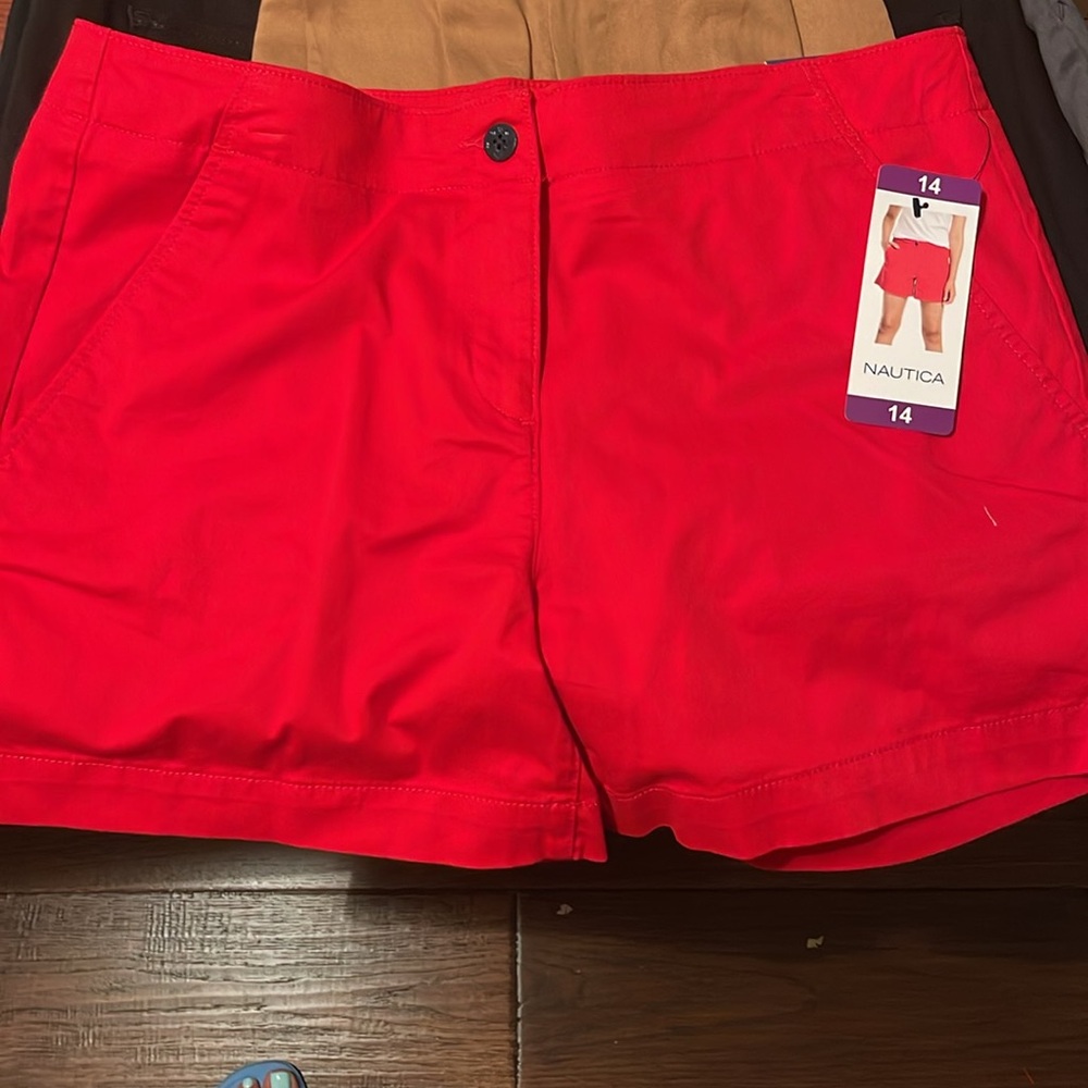 NWT Nautica shorts size 14 red w/stretch